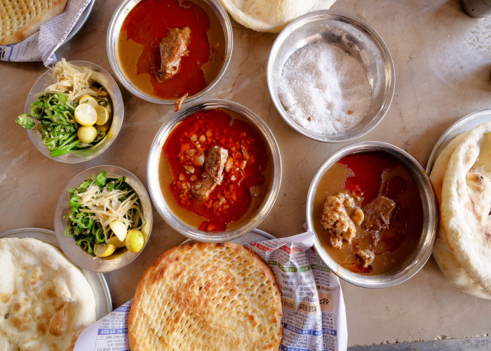 20 YEARS OLD-PROFITABLE PAKISTANI FOOD RESTAURANT FOR SALE IN DUBAI