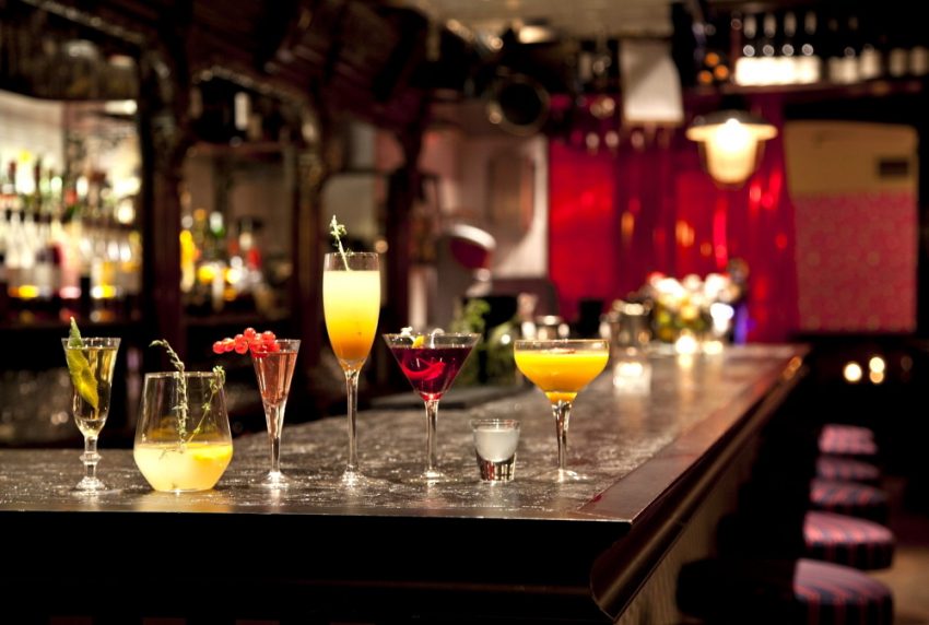 BUSINESS FOR SALE !!! RESTAURANT WITH ALCOHOL  FOR SALE IN AL RIGGA DEIRA