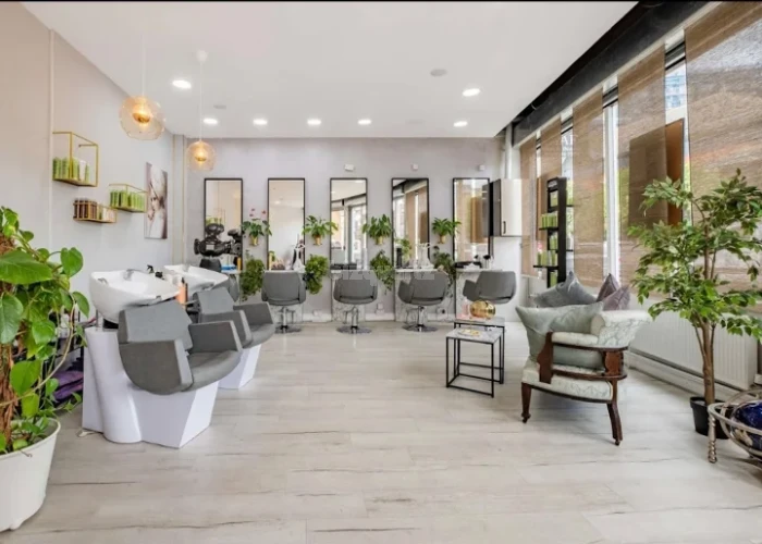 WELL ESTABLISHED LADIES BEAUTY SALON FOR SALE IN JUMEIRAH - DUBAI!!!! BUSINESS FOR SALE!!!