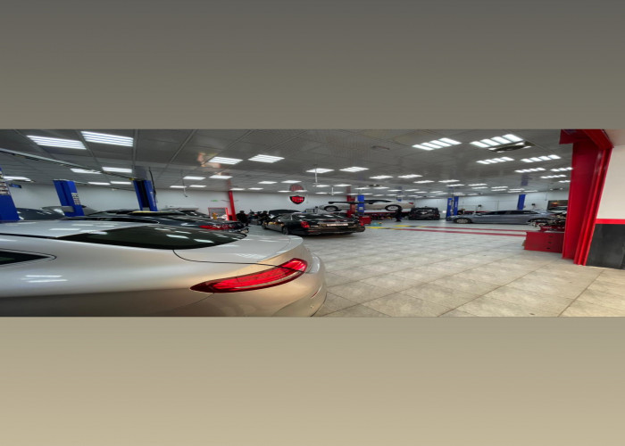 BUSINESS FOR SALE !!! A premium car service center