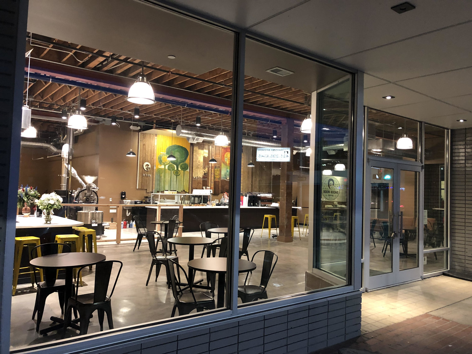 BUSINESS FOR SALE !!! Running Restaurant for SALE in DUBAI CLOSE TO METRO