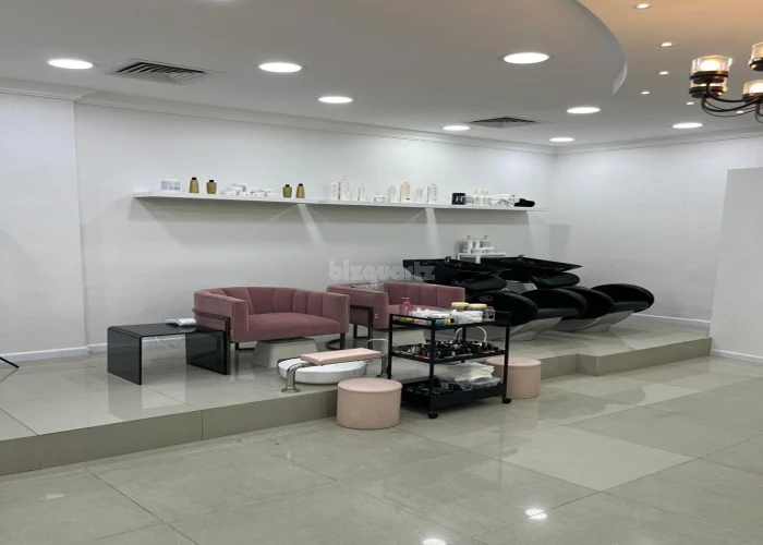 Luxury Ladies Salon for Sale – Prime Location in Al Hubaiba( Jumeirah 1), Dubai