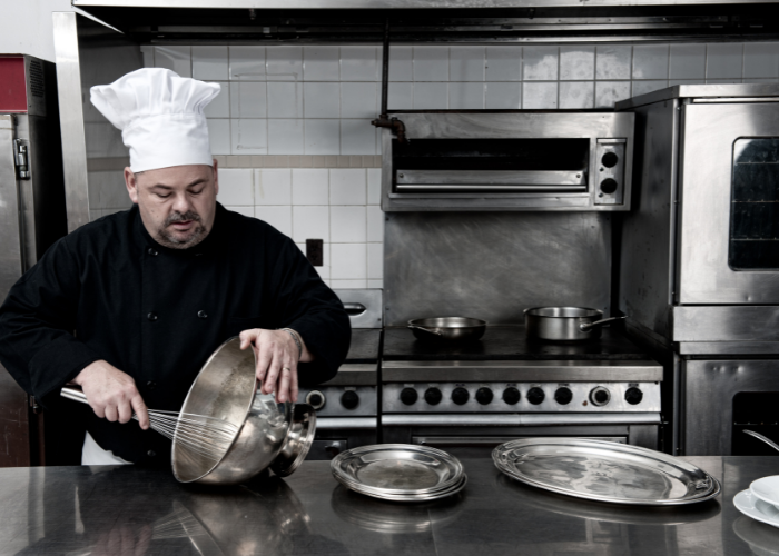 BUSINESS FOR SALE !!! 4000 SQFT CENTRAL KITCHEN FOR SALE IN AL QOUZ