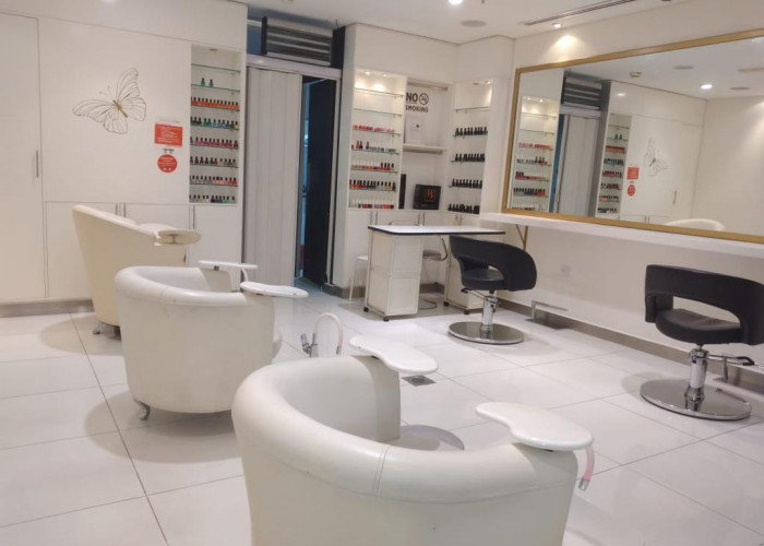 Profit Making Ladies Salon in Sports City