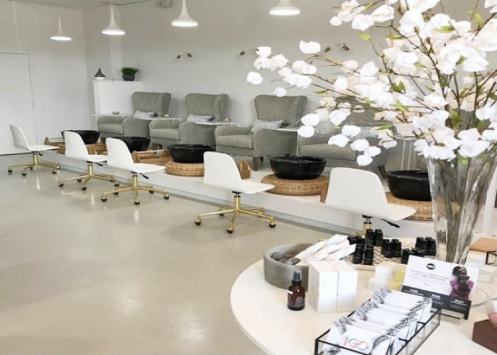 Profitable Ladies Salon for sale in JLT