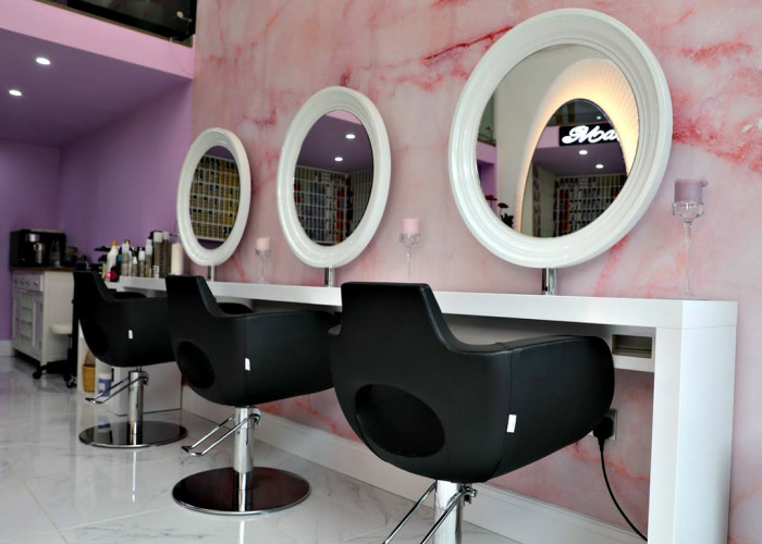 Running Ladies Salon in Abudhabi 