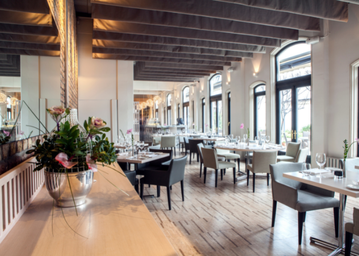 BUSINESS FOR SALE !!! 2600 SQFT EQUIPPED RESTAURANT FOR SALE in KARAMA
