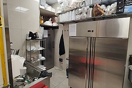 Fully equipped running restaurant for sale