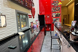 Restaurant in mall foodcourt