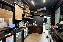 Golden investment opportunity in Dubai A project of two restaurants and a central kitchen ready for sale