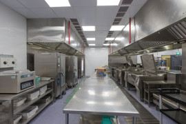 FOR SALE KITCHEN WITH RESTAURANT ACTIVITY IN OUD METHA. GREAT SCOPE FOR CLOUD KITCHEN CONCEPTS.