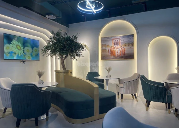 HIGHLY Profitable coffee shop restaurant Dubai Marina